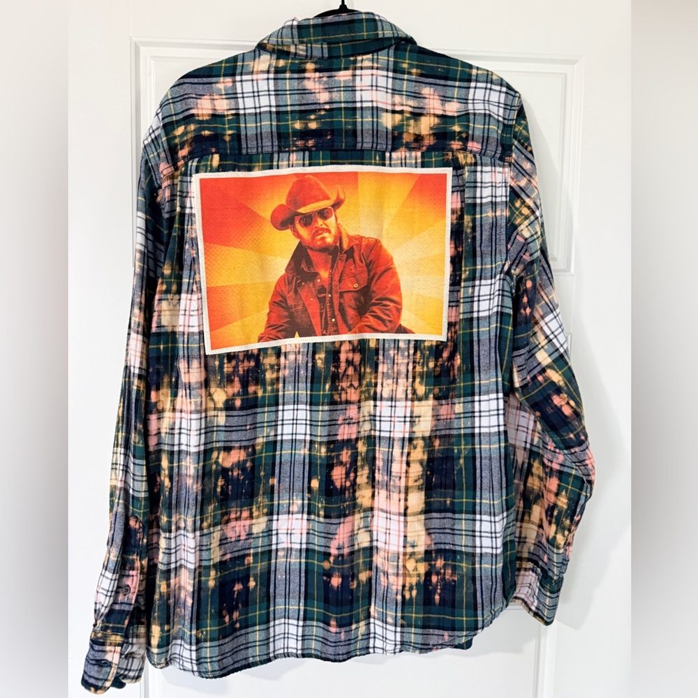 Boutique Yellowstone Rip Plaid Button Up Shirt XL - Picture 2 of 2